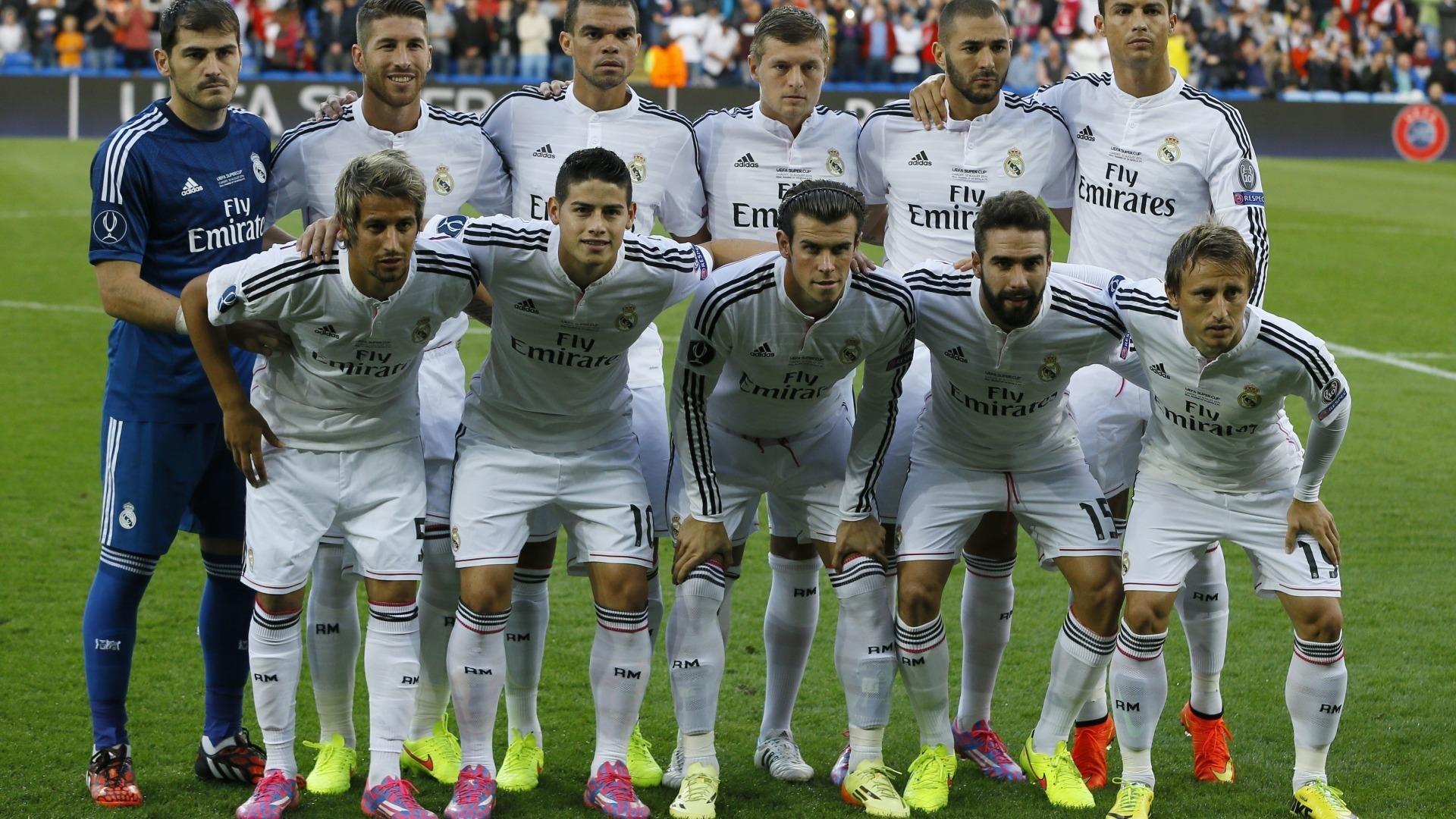 费迪南德盛赞奥纳纳转会成效,称曼联已步入重建正轨